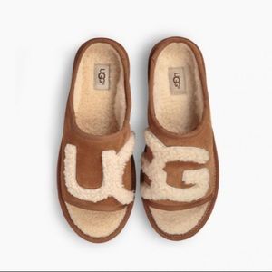 Uggs slide on slippers, only worn indoors